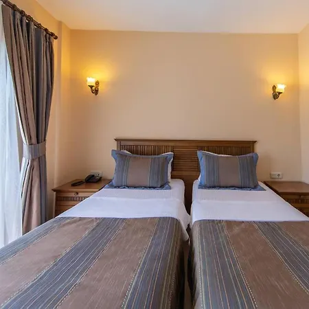 Sleeps 4, Family-friendly - Awz 305 * Bodrum